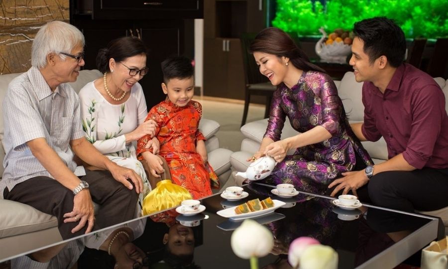 mua-qua-tet-cho-bo-me-chong-1