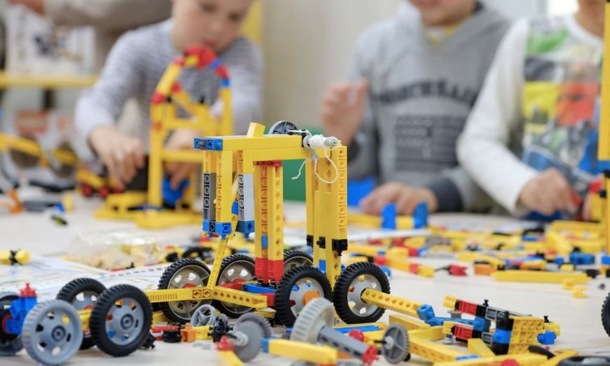 Bộ đồ chơi STEM giúp trẻ phát triển tư duy, trí tuệ