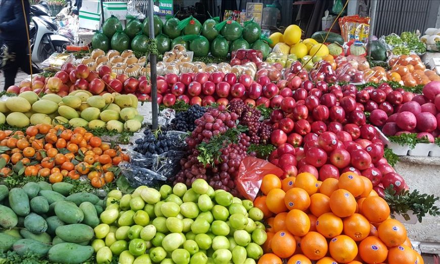 Nên ưu tiên những loại quả có màu sắc tươi sáng để tạo điểm nhấn hài hòa cho mâm cỗ
