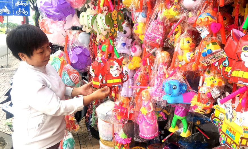 Đèn Trung thu điện tử đầy màu sắc